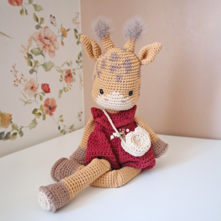 Suzie, la girafe, modèle au crochet